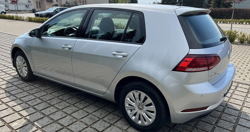 Volkswagen Golf cena 53000 przebieg: 119000, rok produkcji 2020 z Poznań małe 137